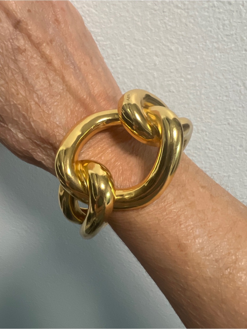 Polished Gold Knot Link Bracelet